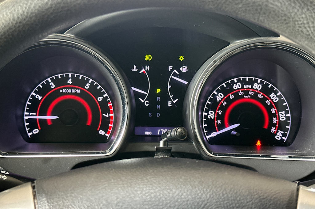 Thumbnail: 2013 Toyota Highlander - 16