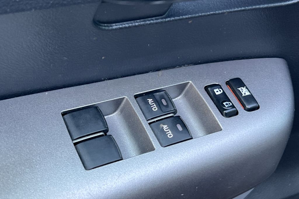 Thumbnail: 2012 Toyota Sequoia - 20