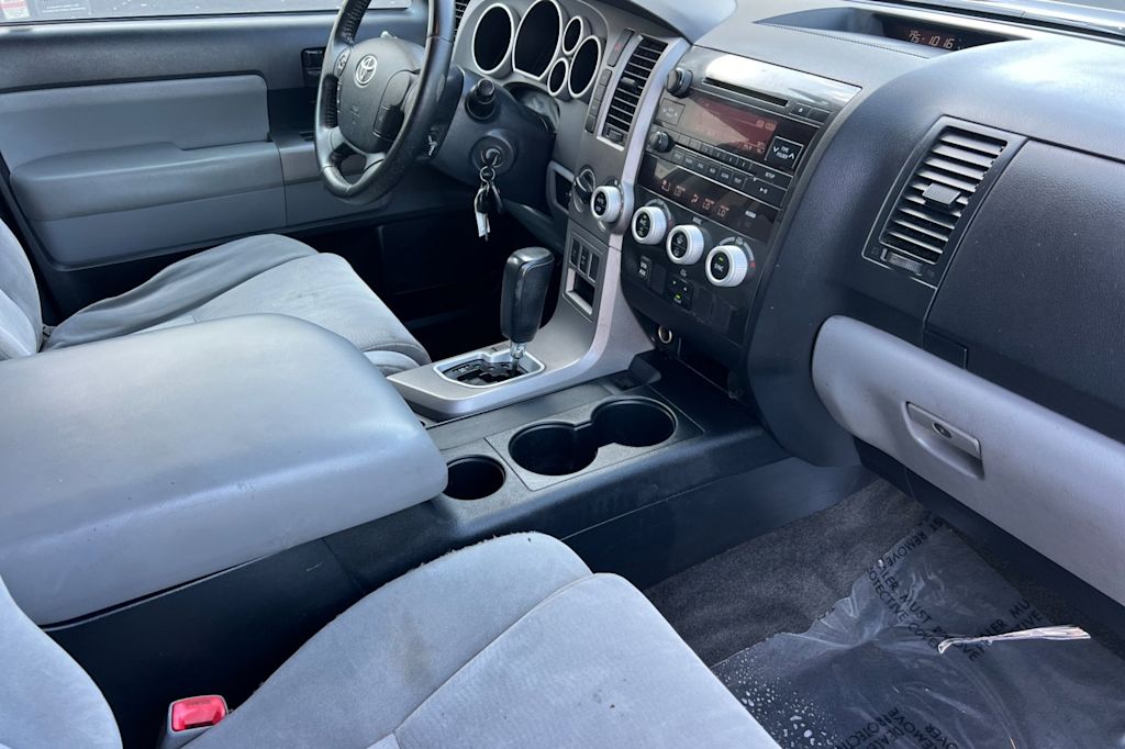 Thumbnail: 2012 Toyota Sequoia - 12