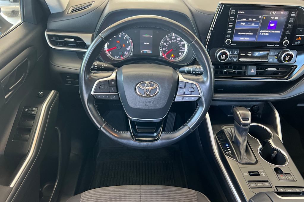 Thumbnail: 2021 Toyota Highlander - 11