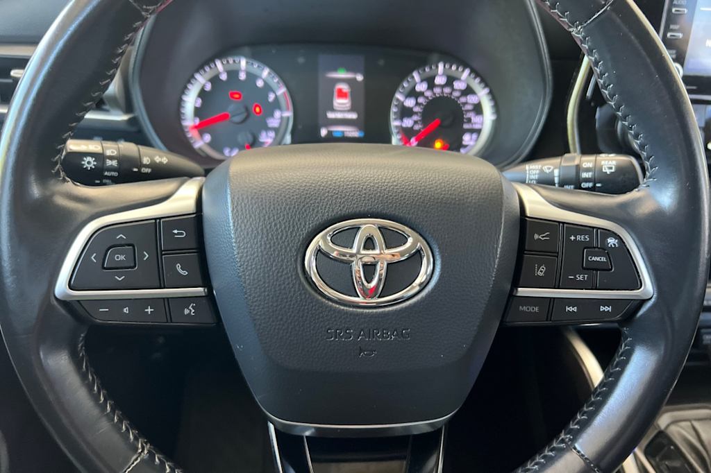 Thumbnail: 2021 Toyota Highlander - 26