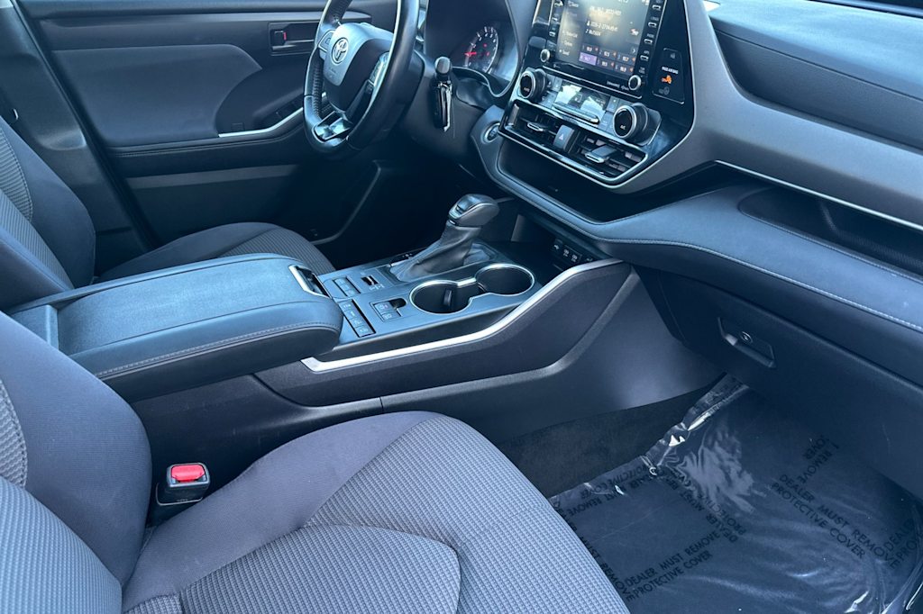 Thumbnail: 2021 Toyota Highlander - 13