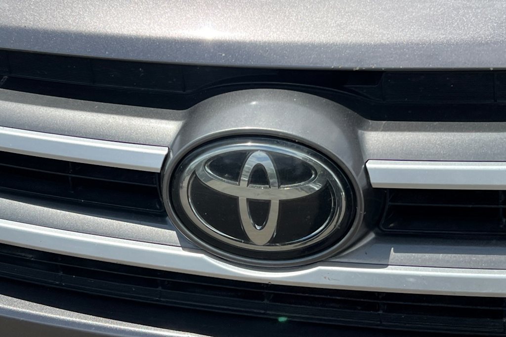 Thumbnail: 2017 Toyota Highlander - 5