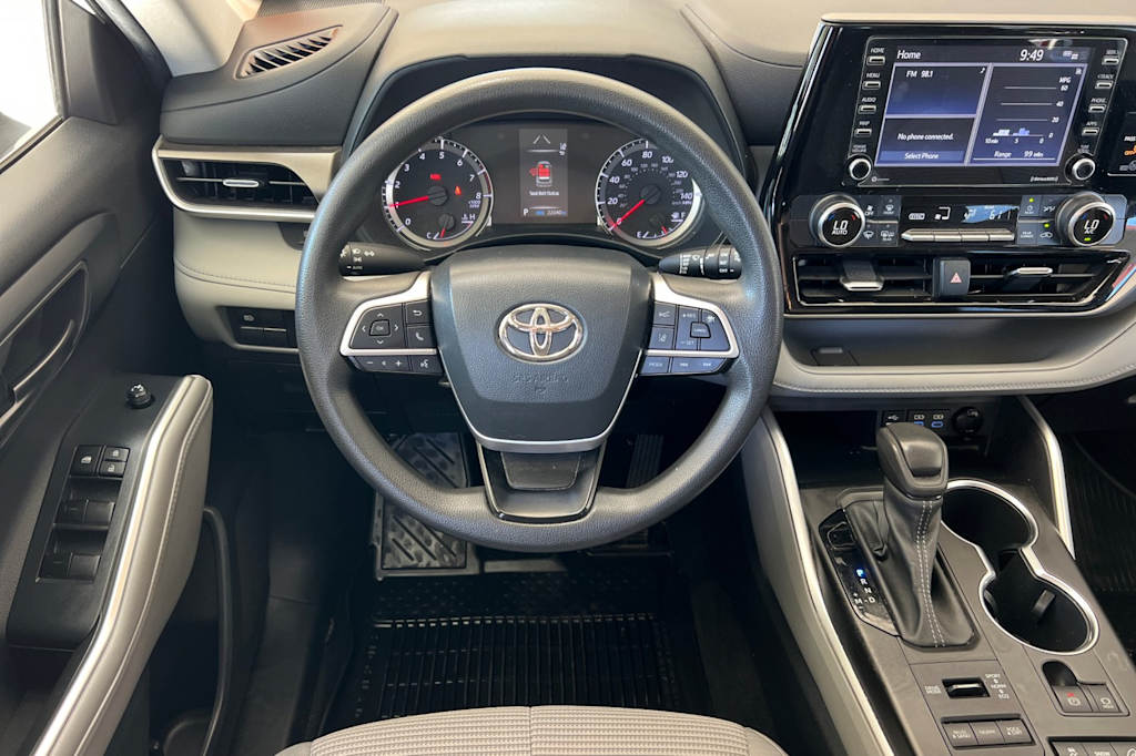 Thumbnail: 2022 Toyota Highlander - 11