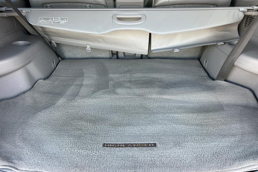 Thumbnail: 2010 Toyota Highlander - 16