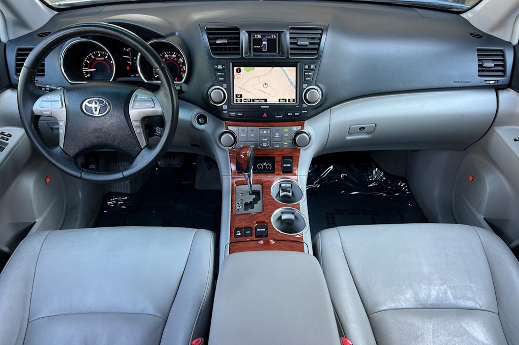Thumbnail: 2010 Toyota Highlander - 2