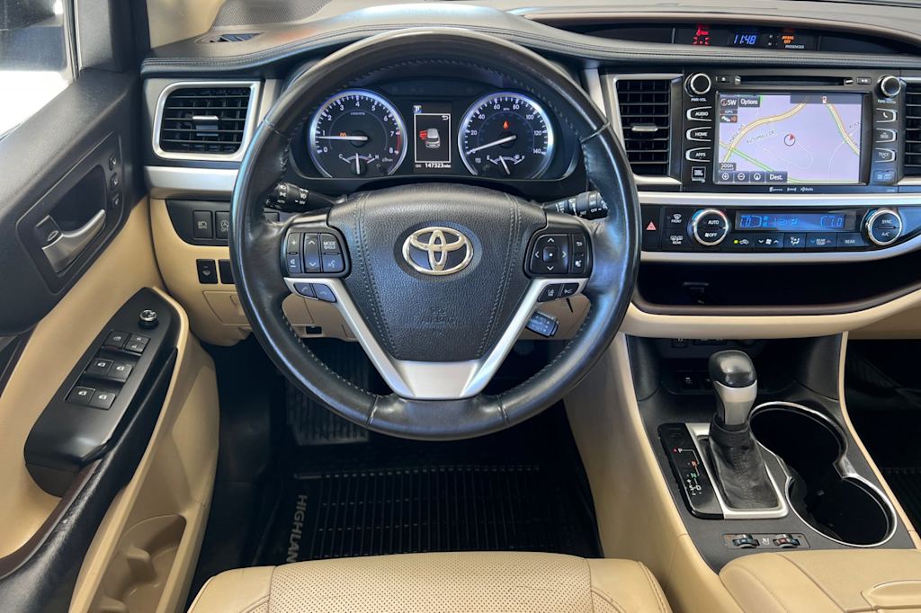 Thumbnail: 2017 Toyota Highlander - 10