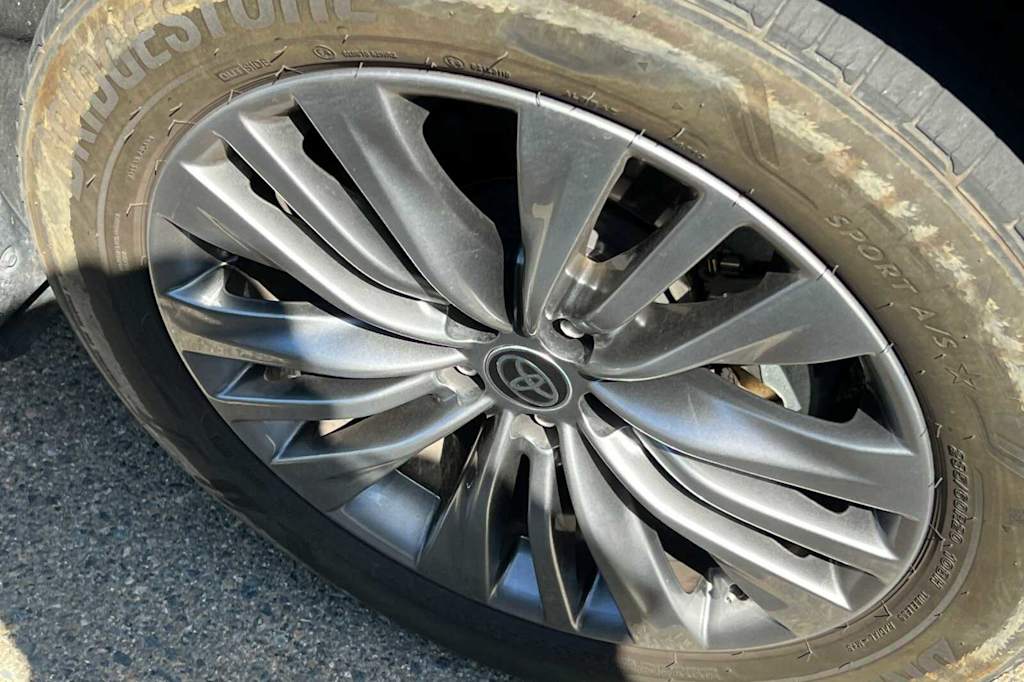 Thumbnail: 2021 Toyota Highlander - 6