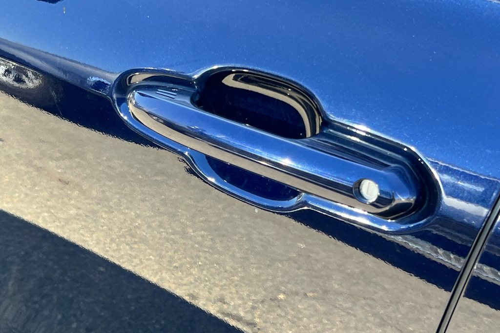 Thumbnail: 2021 Toyota Highlander - 19