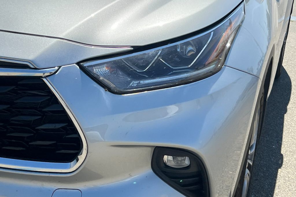 Thumbnail: 2022 Toyota Highlander - 13