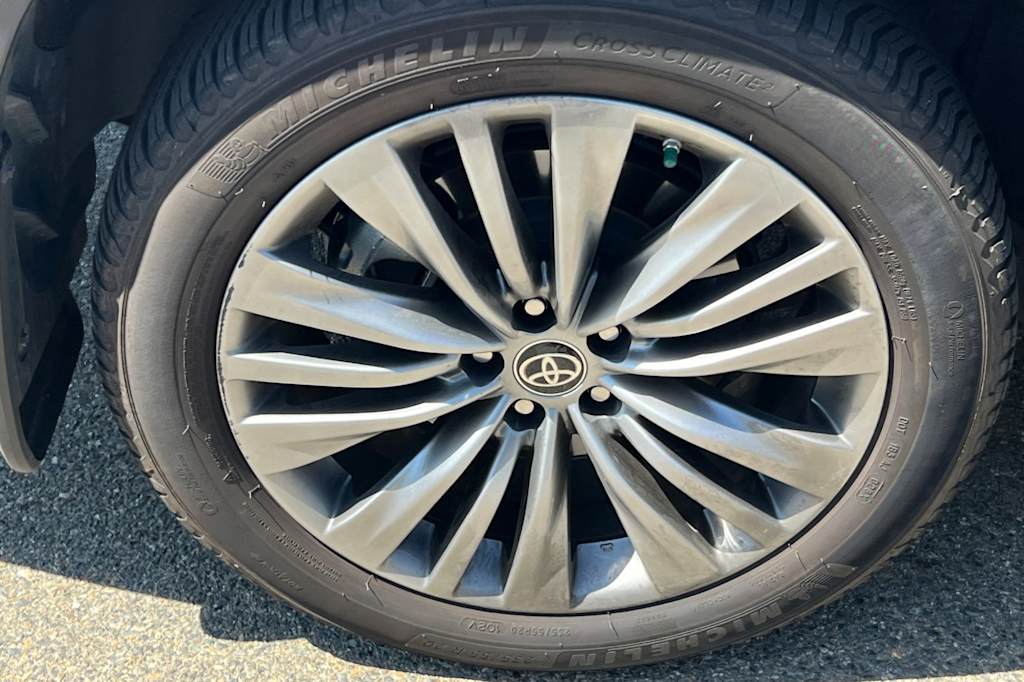 Thumbnail: 2022 Toyota Highlander - 18