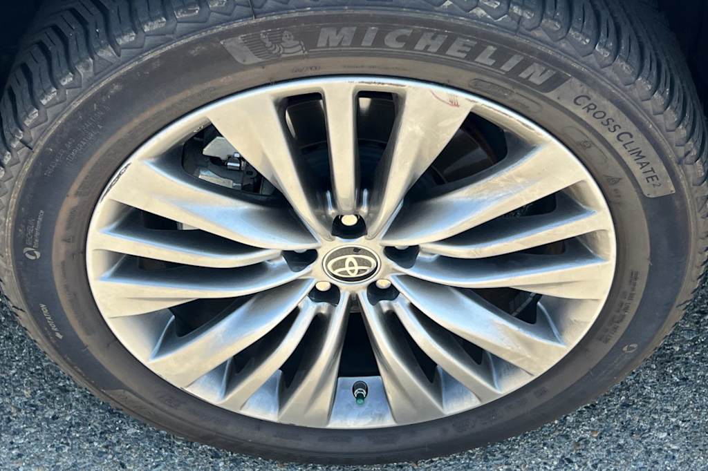 Thumbnail: 2022 Toyota Highlander - 6