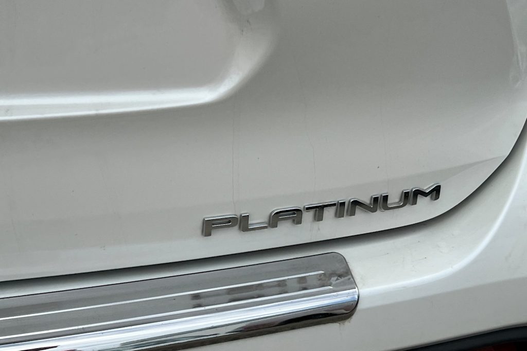 Thumbnail: 2021 Toyota Highlander - 22