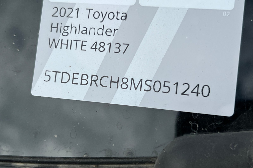 Thumbnail: 2021 Toyota Highlander - 7