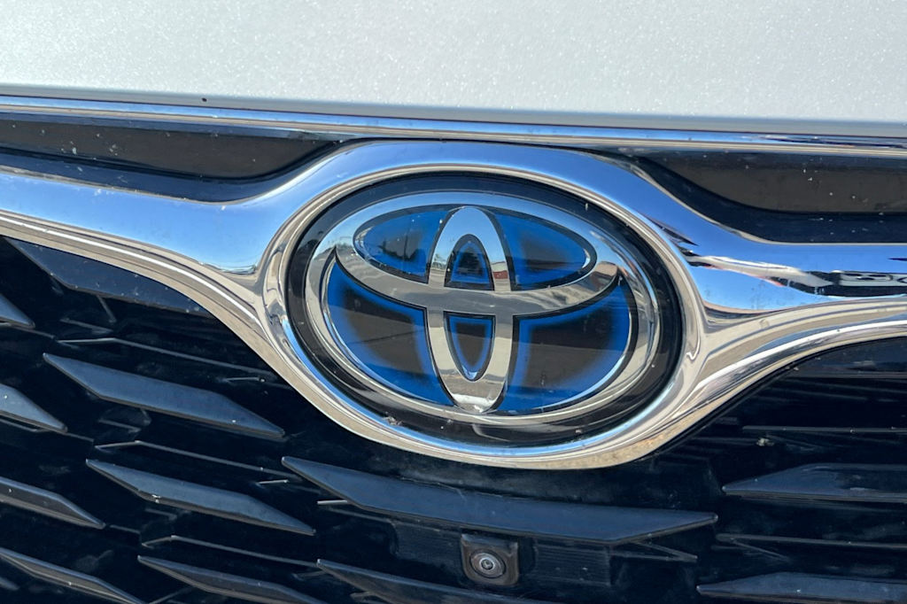 Thumbnail: 2023 Toyota Highlander - 5