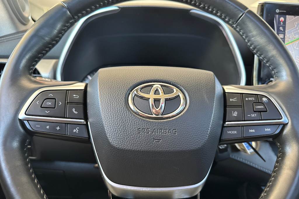 Thumbnail: 2021 Toyota Highlander - 30