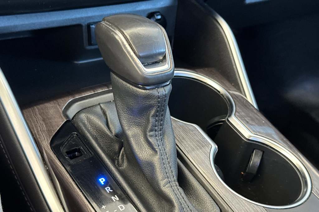 Thumbnail: 2021 Toyota Highlander - 14