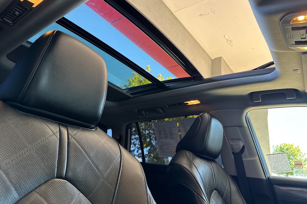 Thumbnail: 2021 Toyota Highlander - 24