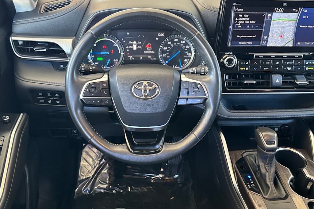 Thumbnail: 2021 Toyota Highlander - 11