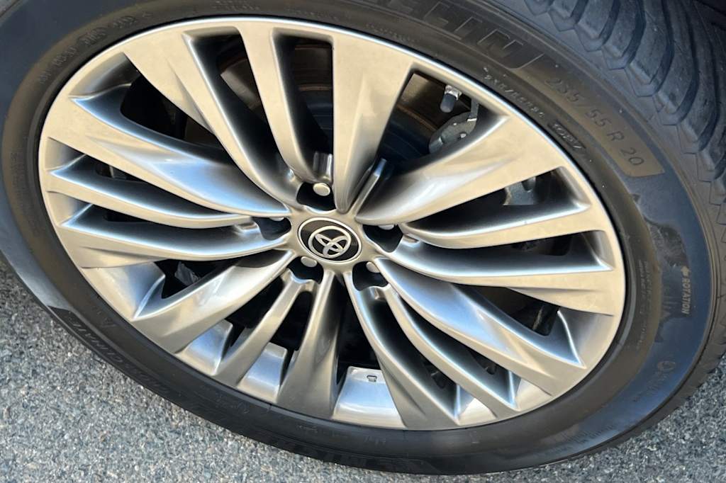 Thumbnail: 2020 Toyota Highlander - 23