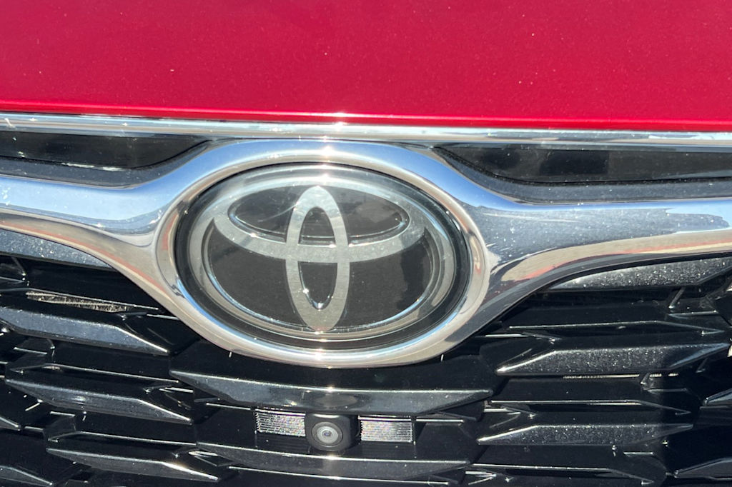 Thumbnail: 2020 Toyota Highlander - 15
