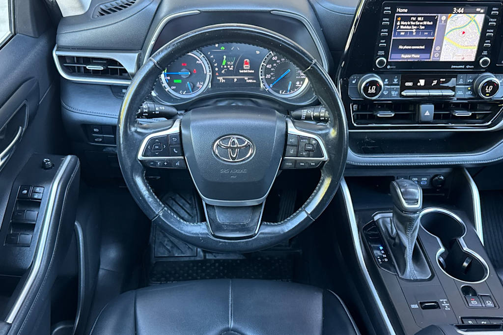 Thumbnail: 2022 Toyota Highlander - 9