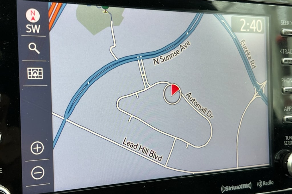 Thumbnail: 2020 Toyota Highlander - 25