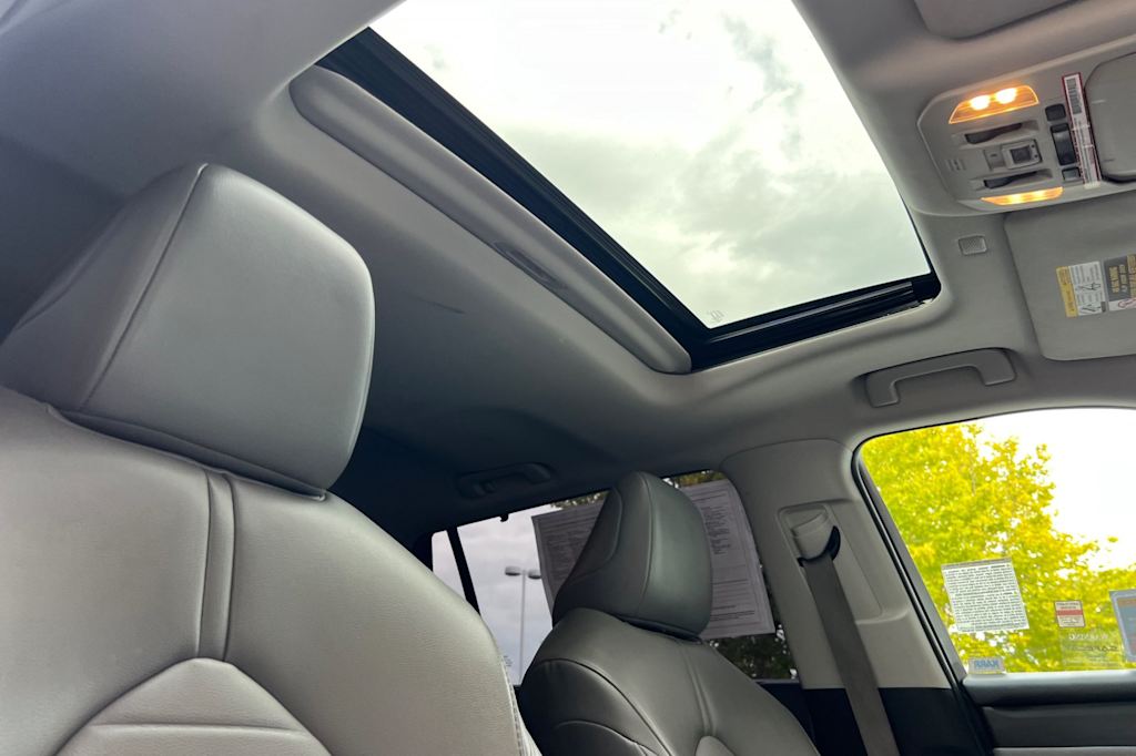 Thumbnail: 2020 Toyota Highlander - 23