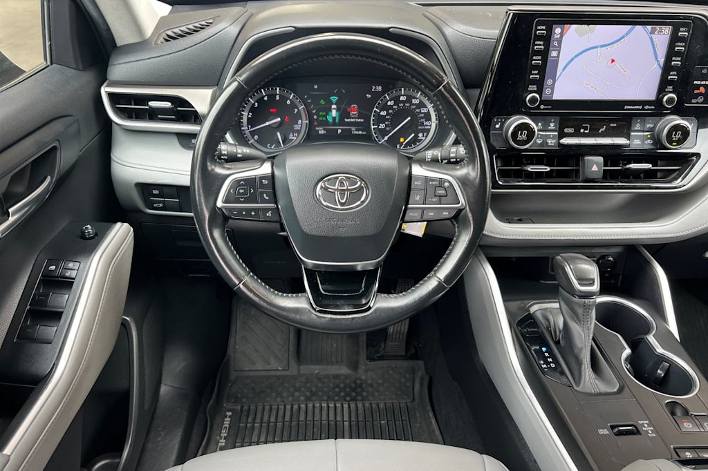 Thumbnail: 2020 Toyota Highlander - 10