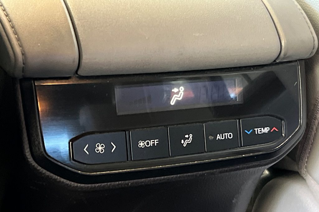 Thumbnail: 2021 Toyota Highlander - 22