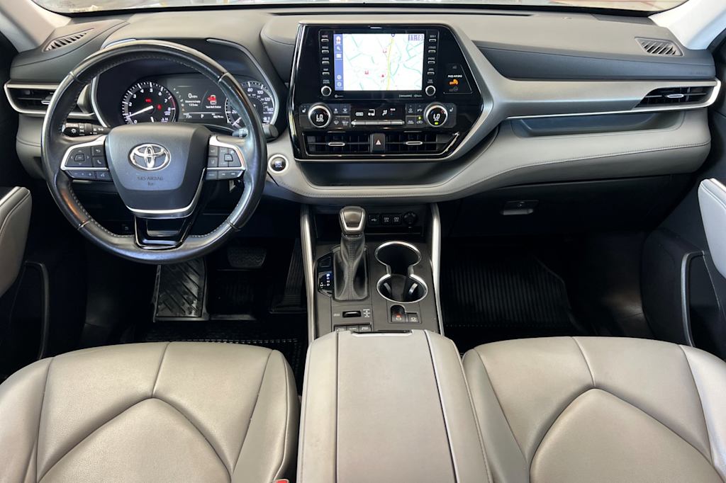 Thumbnail: 2021 Toyota Highlander - 2