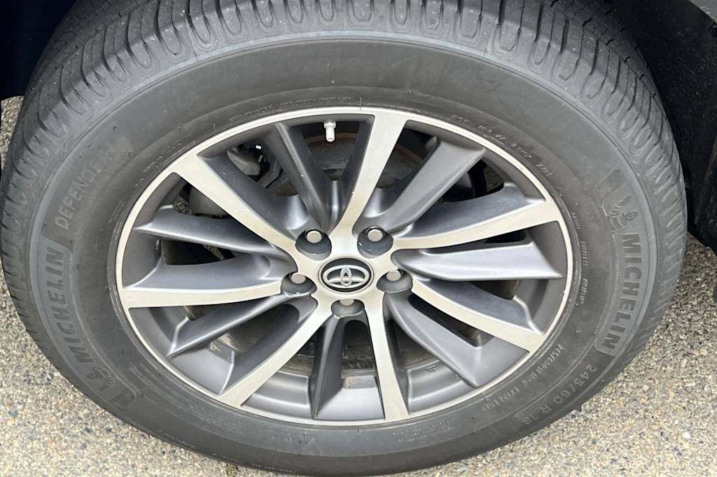 Thumbnail: 2017 Toyota Highlander - 15