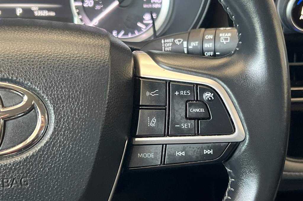 Thumbnail: 2024 Toyota Highlander - 30