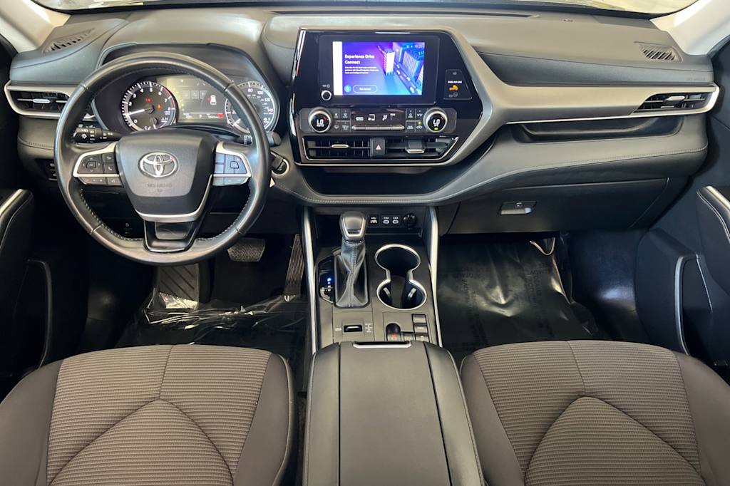 Thumbnail: 2024 Toyota Highlander - 2