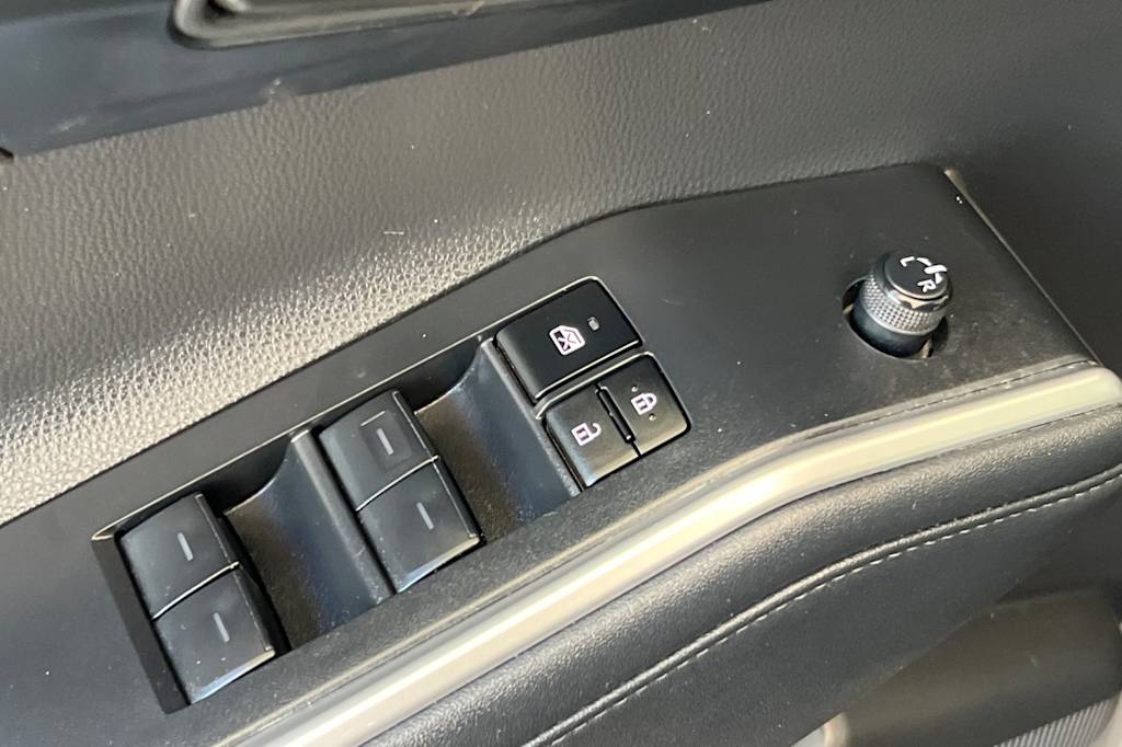 Thumbnail: 2024 Toyota Highlander - 21