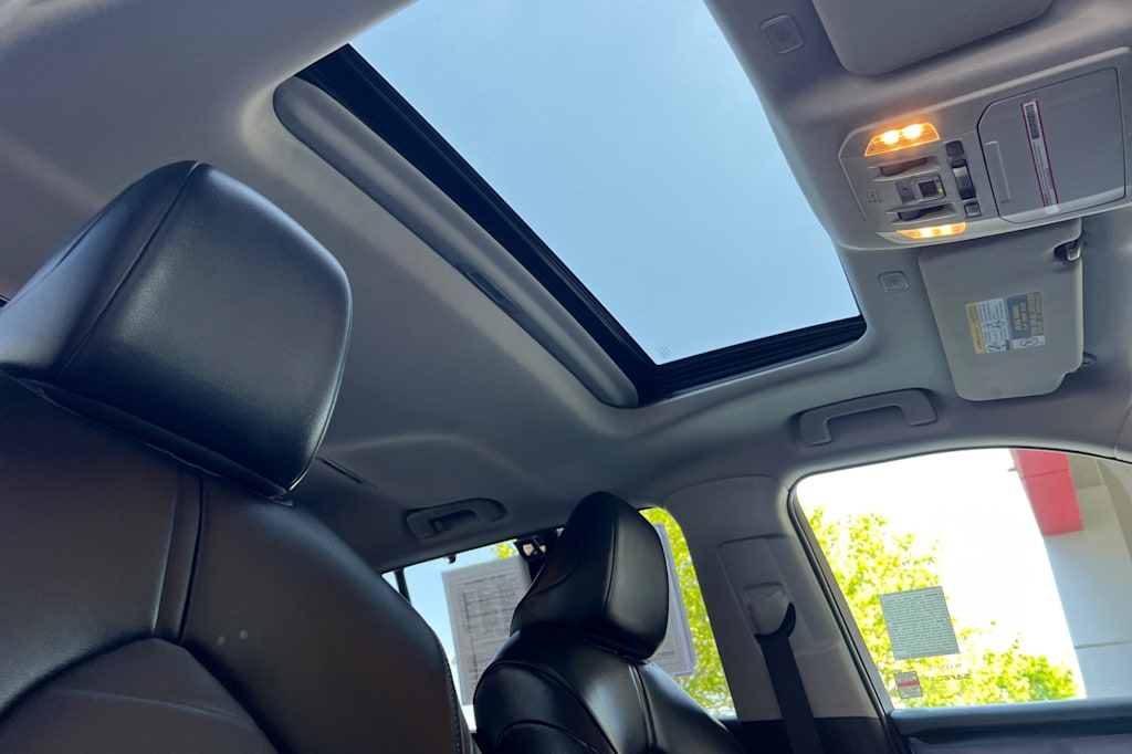 2023 Toyota Highlander L 23