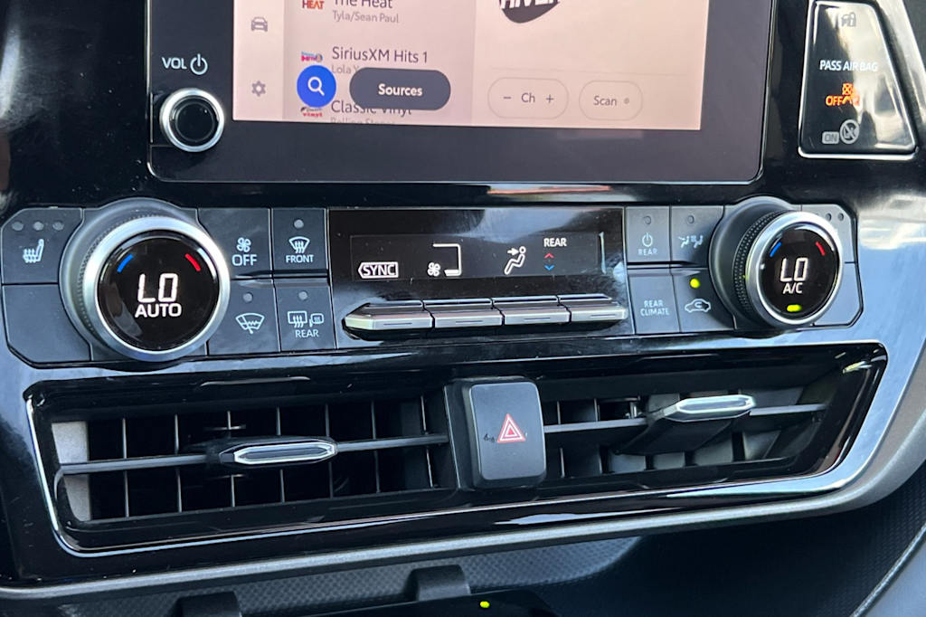 2023 Toyota Highlander L 25