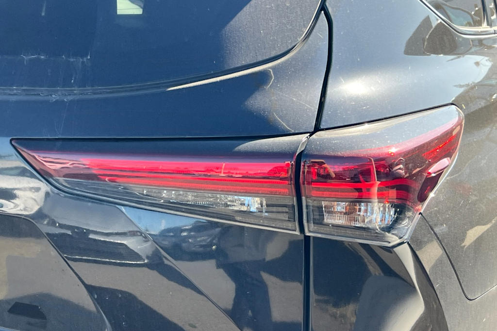 Thumbnail: 2024 Toyota Highlander - 19