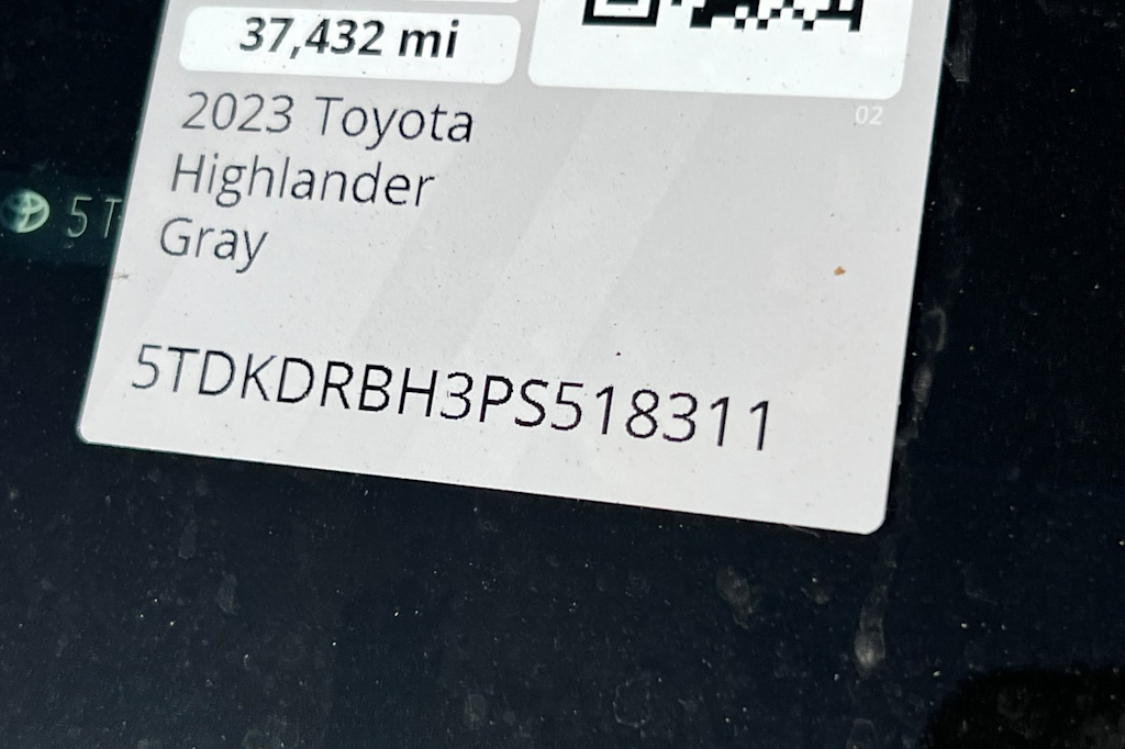 Thumbnail: 2023 Toyota Highlander - 9