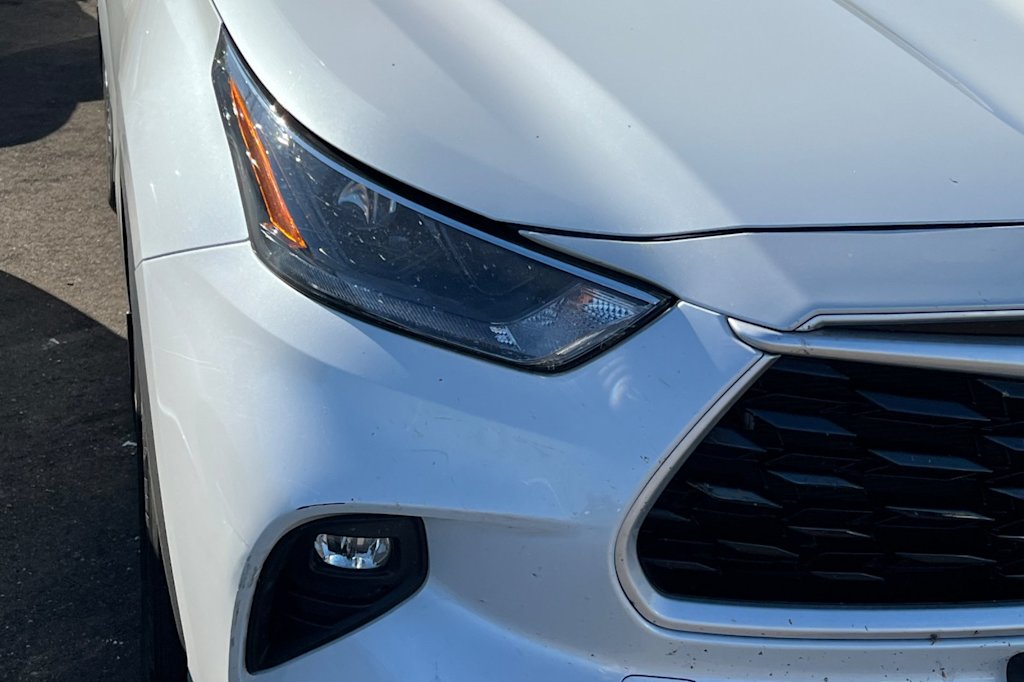 Thumbnail: 2023 Toyota Highlander - 15