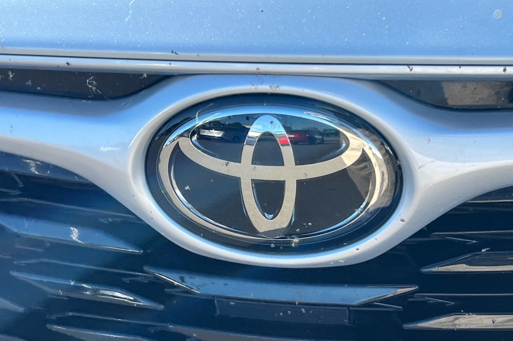 Thumbnail: 2023 Toyota Highlander - 5