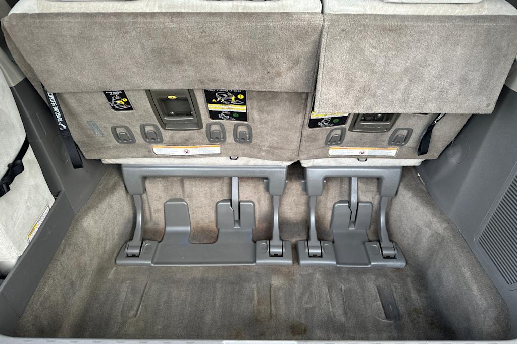 Thumbnail: 2015 Toyota Sienna - 16