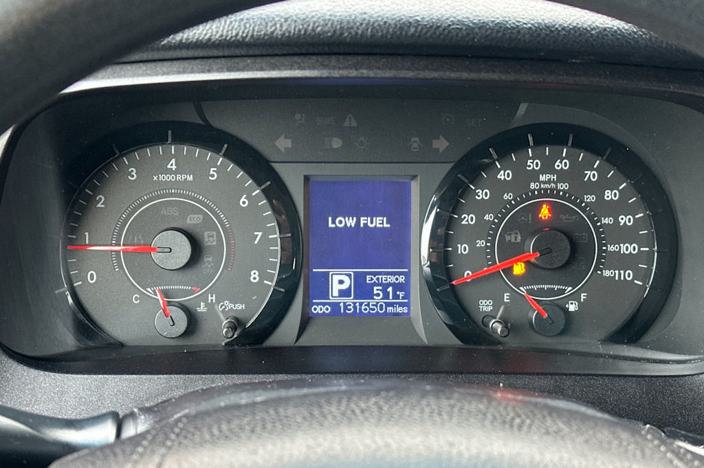 Thumbnail: 2015 Toyota Sienna - 15