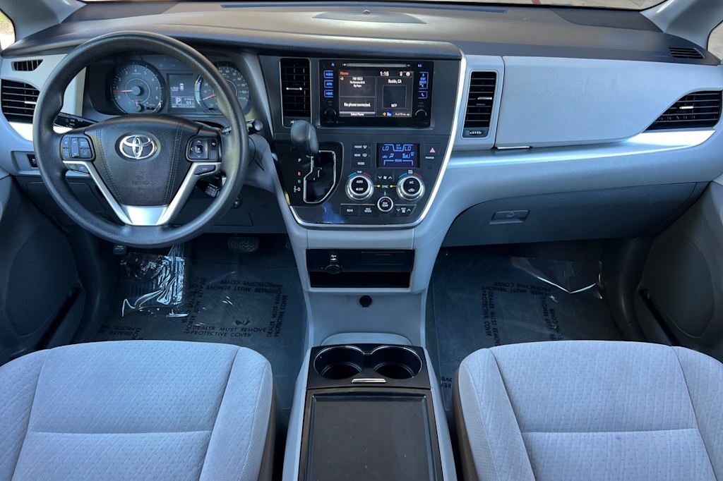 Thumbnail: 2015 Toyota Sienna - 2