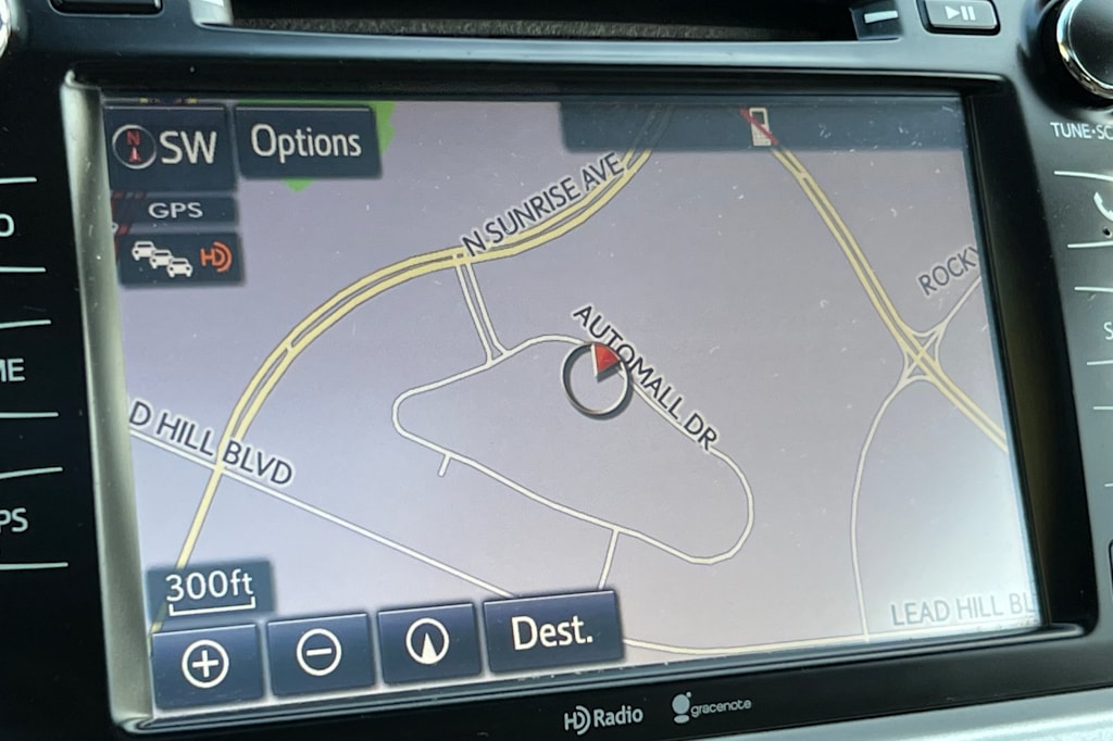 Thumbnail: 2014 Toyota Highlander - 26