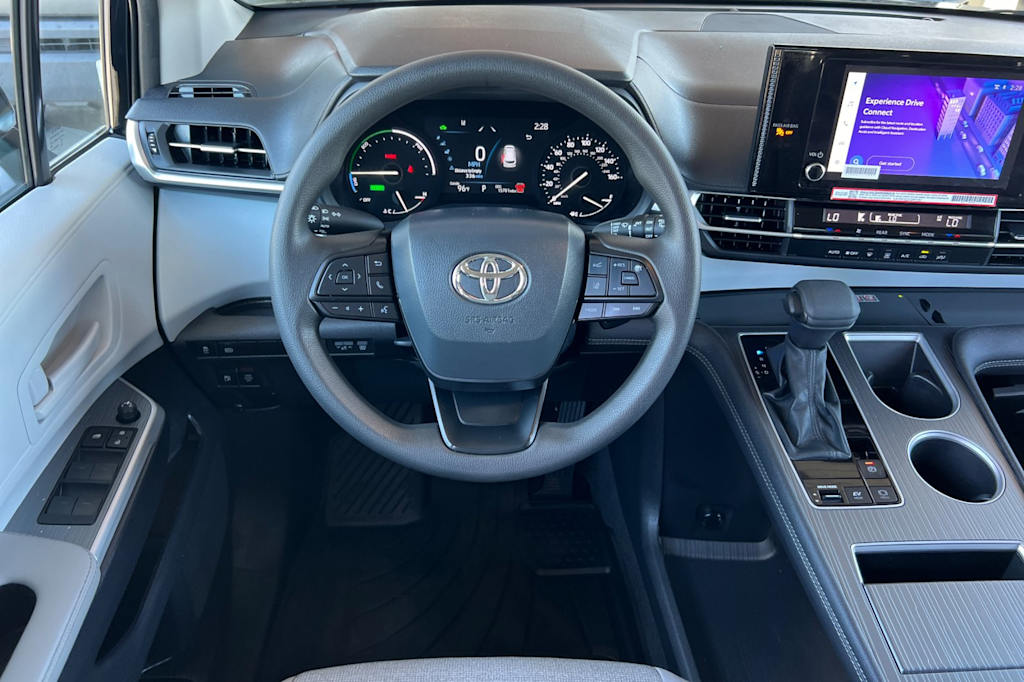 Thumbnail: 2025 Toyota Sienna - 12