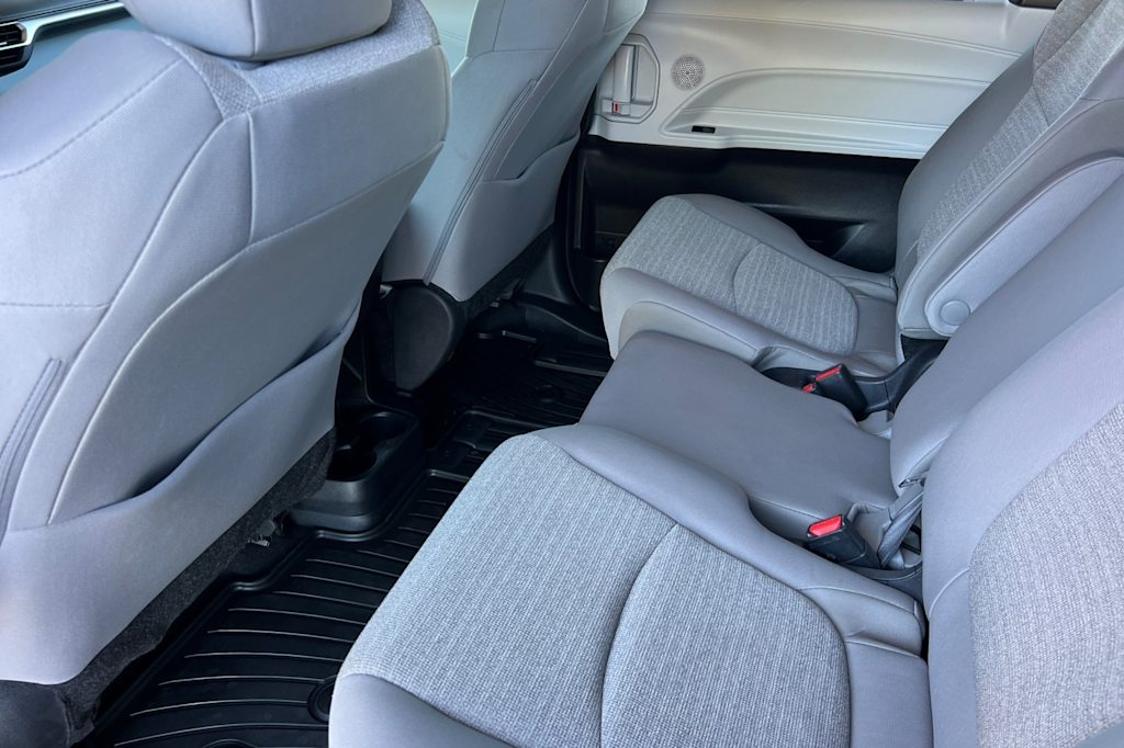 Thumbnail: 2025 Toyota Sienna - 11