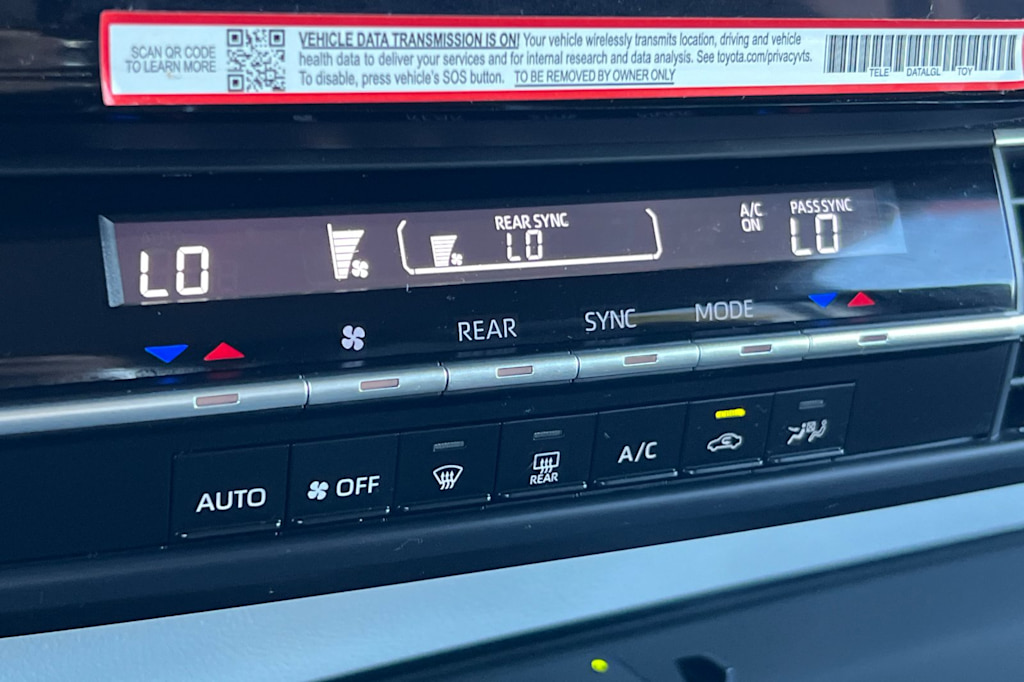 Thumbnail: 2025 Toyota Sienna - 26