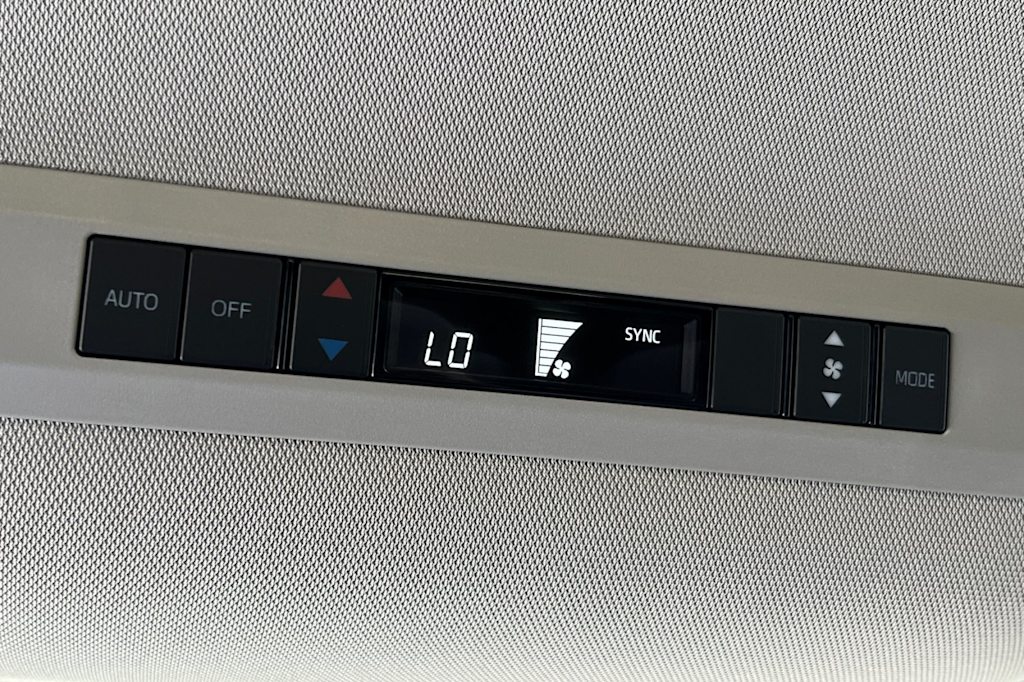 Thumbnail: 2025 Toyota Sienna - 7