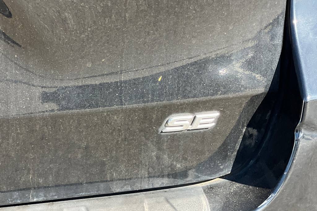 Thumbnail: 2015 Toyota Sienna - 24